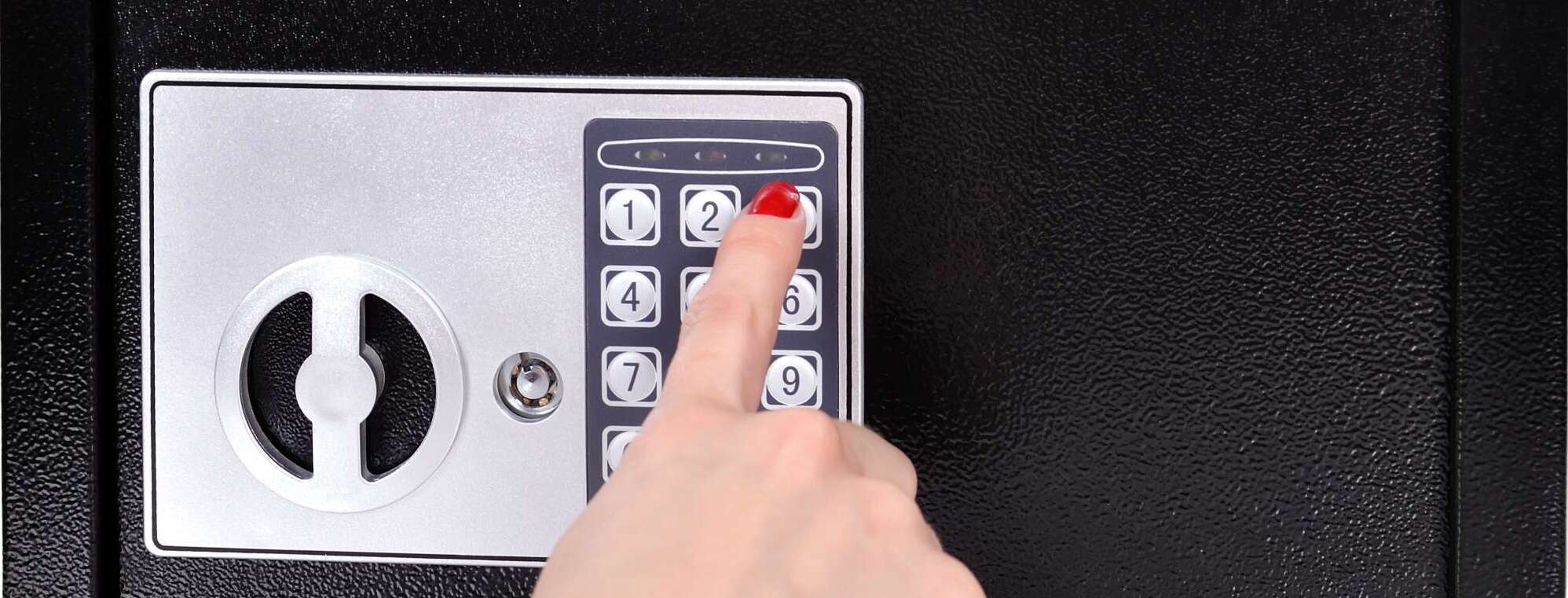 4 Ways Law Enforcement Can Use Police Lockers & Lockboxes